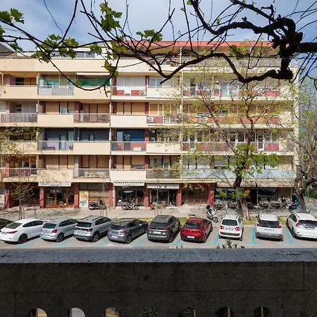 Location Downtown & Bacvice Διαμέρισμα *