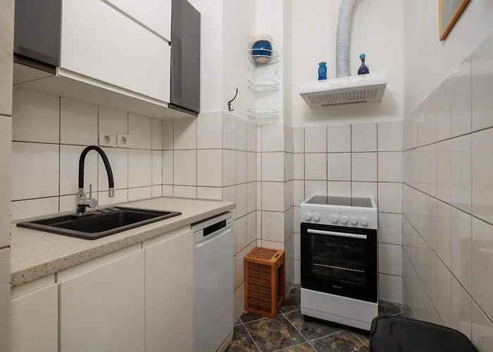 Location Downtown & Bacvice *