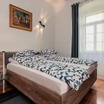 Location Downtown & Bacvice Apartment *