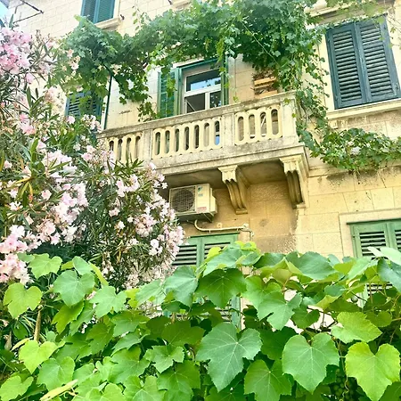 Location Downtown & Bacvice Split