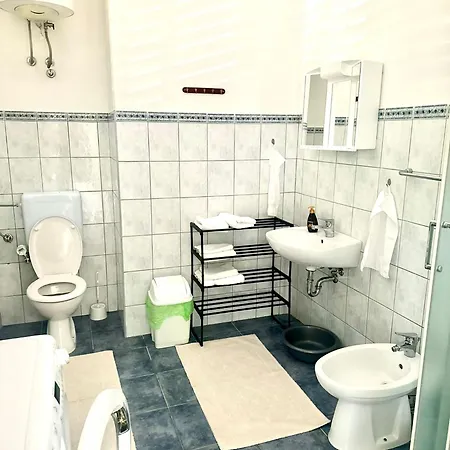 Location Downtown & Bacvice Apartmán *