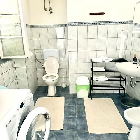 Location Downtown & Bacvice Апартаменты
